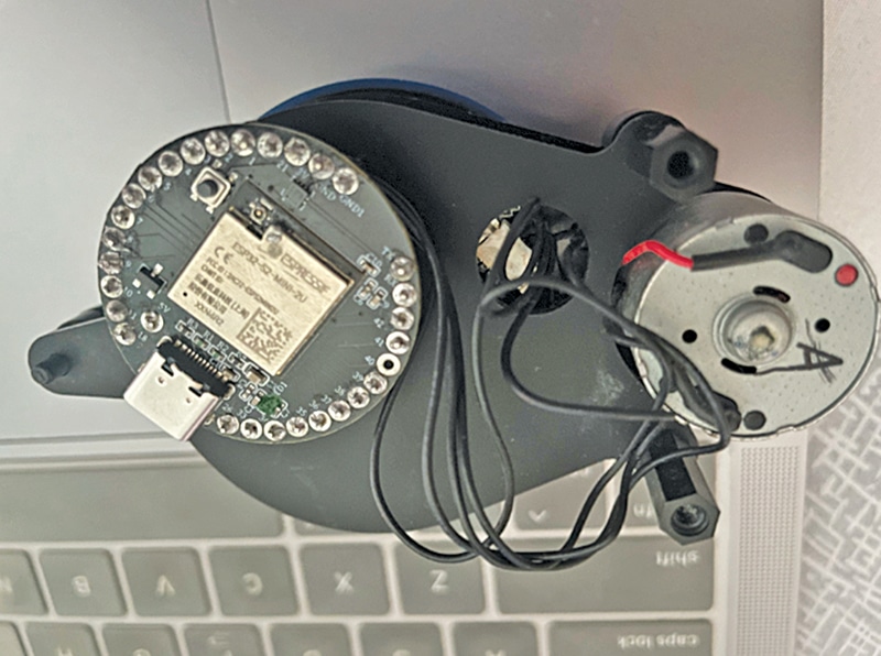 Fixing IndusBoard onto the lidar