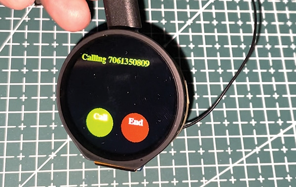 IndusPhone smartphone calling screen